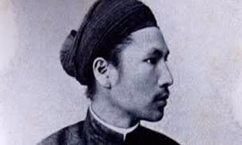 Chuyen vua Ham Nghi bi lo than phan khi giu le voi thay giao
