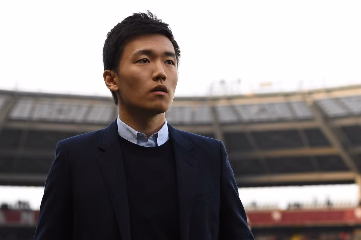 Mới đây, Steven Zhang - thiếu gia của tỷ phú Jindong Zhang chính thức được bổ nhiệm làm chủ tịch cậu lạc bộ Inter Milan đã làm chấn động làng thể thao thế giới. Ảnh: Serpents.