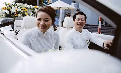 Là một trong những mỹ nhân Việt lấy chồng hơn nhiều tuổi, Phan Như Thảo khiến các fan tò mỏ về thân thế của vị doanh nhân giàu có này. Mặc dù rất kín tiếng, nhưng ông Đức An (chồng Như Thảo) cũng được giới thạo tin tiết lộ về đôi chút về đời tư. Ảnh: Dân Việt.