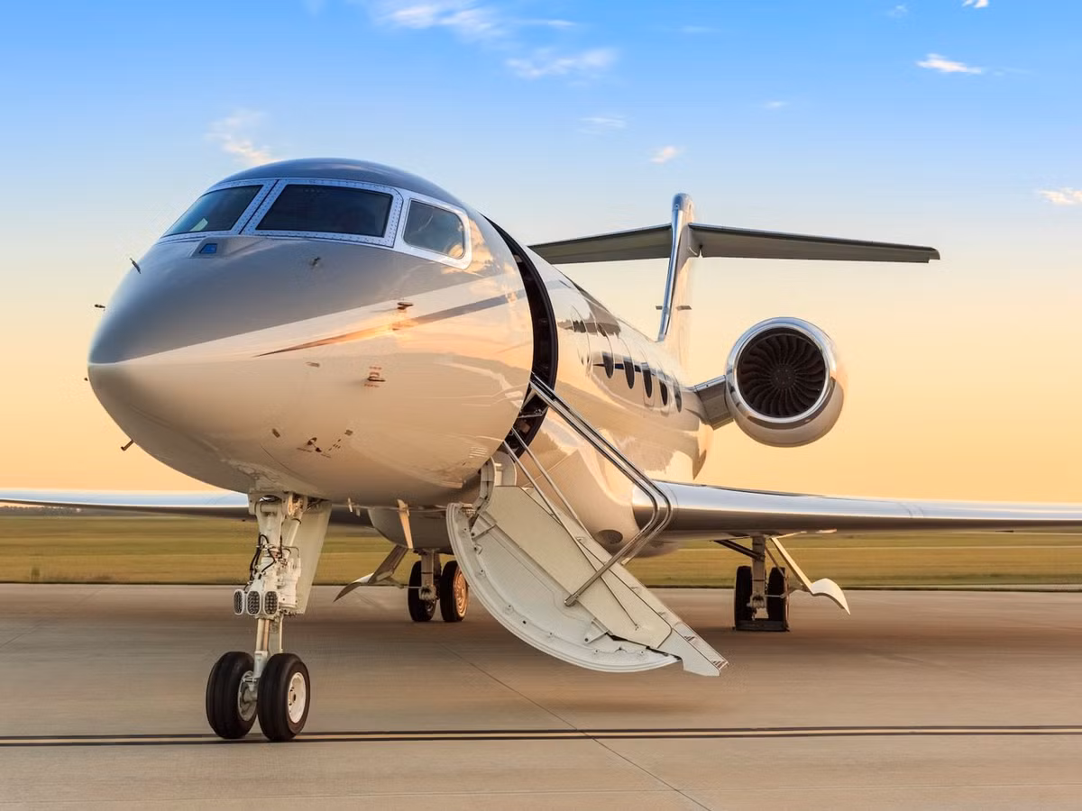 Với giá 44 triệu USD, G500 chưa phải là máy bay đắt nhất của hãng chế tạo máy bay nổi tiếng Gulfstream.