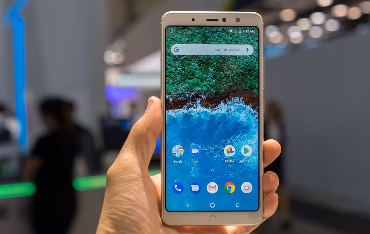 Thiết kế của Vsmart có phần giống chiếc Aquaris x2 pro của BQ. Ảnh: Techrum.