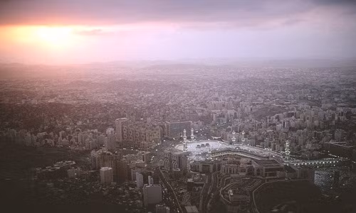 Theo Business Insider, Mecca là một trong những thành phố có người ở nóng nhất thế giới hiện nay, với nhiệt độ trung bình hàng năm ở thành phố này là 30,7 độ C. (Nguồn ảnh: Bussiness Insider)