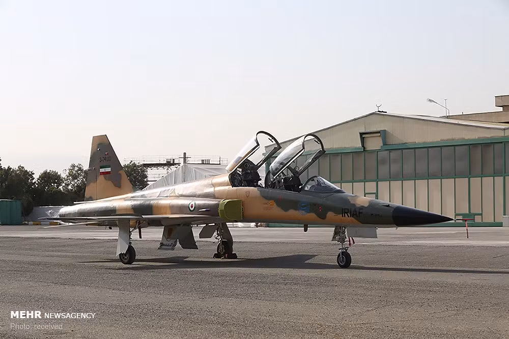 Các chuyên gia phương Tây cho rằng loại máy bay này của Iran sẽ không có hiệu quả chiến đấu đúng như kỳ vọng hoặc như những gì phía Iran quảng cáo. Loại chiến đấu cơ này nhiều khả năng sẽ chỉ được phía Iran sử dụng làm máy bay huấn luyện. Nguồn ảnh: QQ.