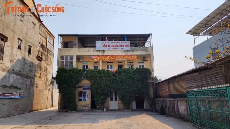 “Biến” đất nông nghiệp thành bến xe Bản Phủ: "Trái quy định Nhà nước" “Bien” dat nong nghiep thanh ben xe Ban Phu:
