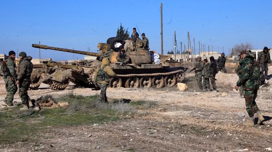 Hiện nay quân đội chính phủ Syria (SAA) được báo cáo đã kiểm soát toàn bộ thành phố Aleppo sau hơn 7 năm giao tranh liên tục, tuy nhiên không phải vì vậy mà chiến sự đã chấm dứt.