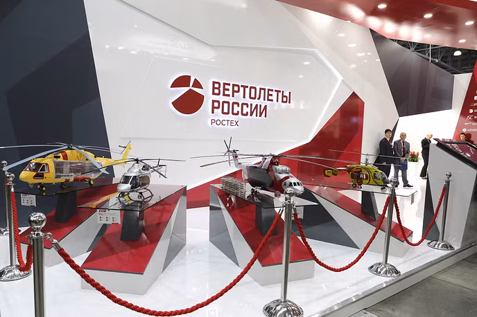 HeliRussia năm nay thu hút tới 219 công ty từ 16 nước tham gia. Đây là mô hình các mẫu trực thăng Mi-38, Ansat và Ka-52 tại triển lãm (Nguồn: Itar-tass).