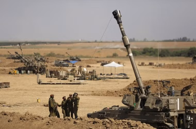 Được biết Rami Habudraham là chỉ huy của lữ đoàn pháo binh Flame mới được IDF thành lập vào đầu năm nay. Lữ đoàn được lập dựa trên nguồn sĩ quan tại học viện pháo binh Shivta ở miền trung Israel. Lữ đoàn này sẽ được IDF triển khai tới các khu vực xung đột nóng nhất của Israel.