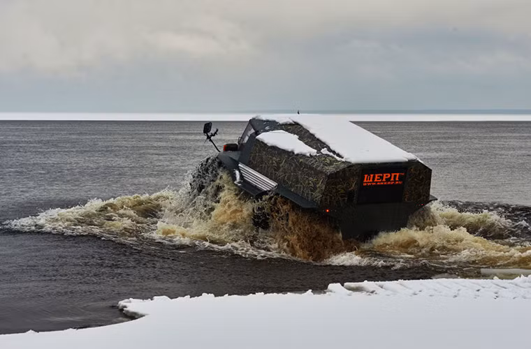 Hình ảnh Sherpa dễ dàng di chuyển trên mặt nước tại hồ Ladoga trong một đợt thử nghiệm gần đây.