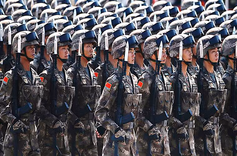 Ở vị trí thứ ba không ai khác chính là Trung Quốc - cường quốc quân sự mới nổi trên thế giới. Có thể nói chính nhờ sự phát triển vượt bậc về kinh tế đã giúp Quân đội Trung Quốc thay da đổi thịt hoàn toàn sau hơn 20 năm cải cách. Quy mô quân đội của Trung Quốc không ngừng được mở rộng ở tất cả các mặt và nổi bật nhất trong số đó là lực lượng hải quân của nước này.