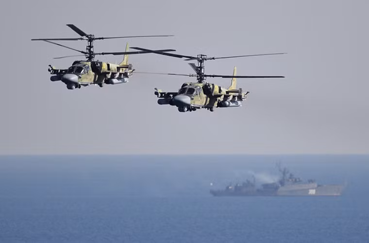 Điều này cũng có thể tương tự với Ka-52 tuy nhiên cho tới hiện tại dòng trực thăng tấn công thế hệ mới này của Nga vẫn chưa được trang bị thử nghiệm với bất cứ loại bom thông dụng nào.