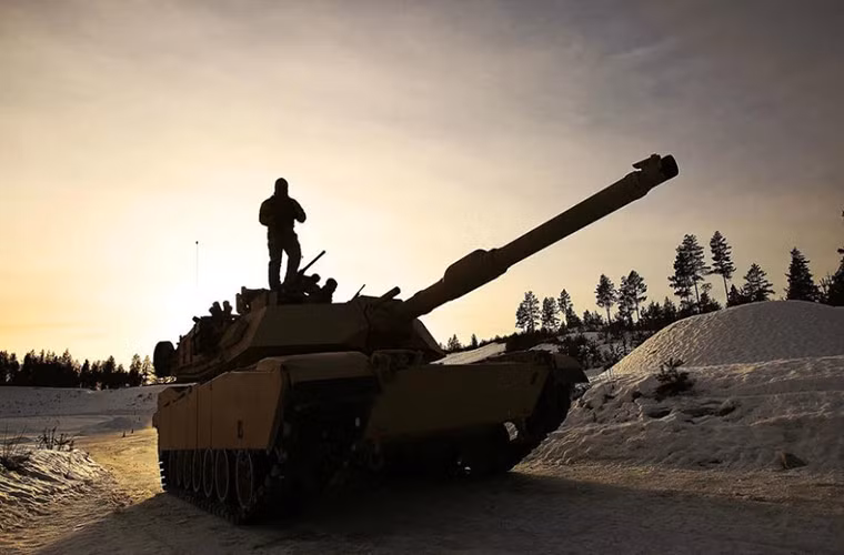 Một chiếc xe tăng chiến đấu chủ lực M1A1 Abrams của Mỹ tham gia tập trận tại Nauy.