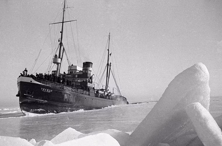 Hình ảnh tàu phá băng Truvor của Hạm đội Baltic trên đường trở về căn cứ sau một đợt thám hiểm ở Bắc Cực. Nguồn ảnh: Sputnik