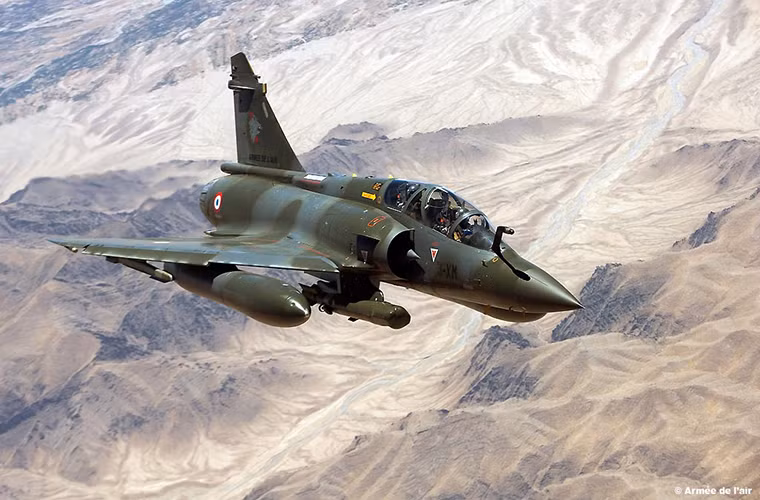 Theo trang quân sự Air Recognition, Bộ Quốc phòng Pháp sẽ trang bị cho phi đội Mirage 2000D của nước này đang thực hiện nhiệm vụ chống phiến quân IS ở Trung Đông các tên lửa hành trình SCALP-EG nhằm tiêu diệt các trung tâm chỉ huy đầu não của IS tại Iraq.