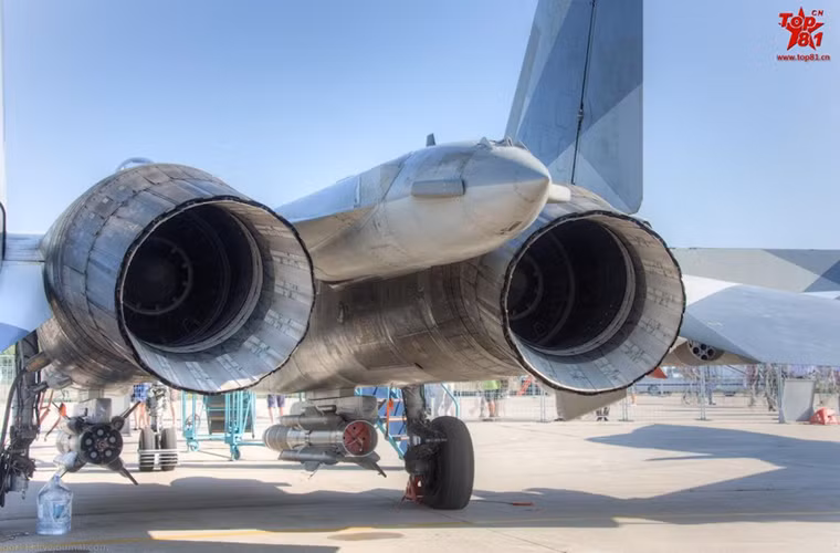 Mẫu động cơ AL-41F1S được Sukhoi tiếp tục sử dụng trên chiến đấu cơ thế hệ thứ 5 đầu tiên của Nga là Sukhoi T-50 với biến thể AL-41F1. Nguồn ảnh: Sina