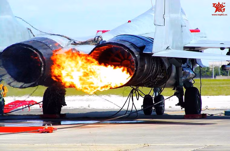 Hình ảnh kiểm tra định kỳ đối với động cơ Klimov RD-33 của một chiếc MiG-29. Nguồn ảnh: Sina
