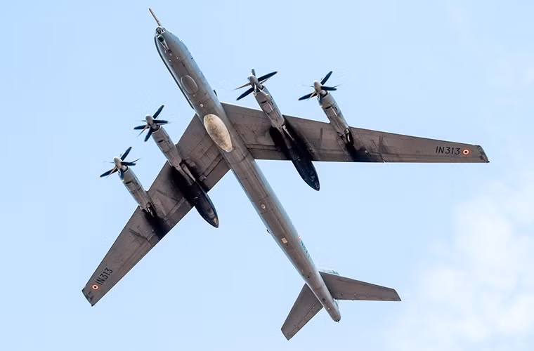 Kế hoạch nâng cấp Tu-142MR được Bộ Quốc phòng Nga soạn thảo từ năm 2014. Quá trình thử nghiệm gói nâng cấp này được thực hiện tại Trung tâm thử nghiệm hàng không của Nga tại Akhtubinsk từ năm 2014 cho tới nay. Hiện tại Nga cũng đang phát triển một hệ thống giám sát tự động dành cho các trung tâm chỉ huy chiến lược cho phép kiểm soát tối đa các tên lửa đạn đạo sau khi phóng từ hành trình bay cho tới thiết lập mục tiêu.