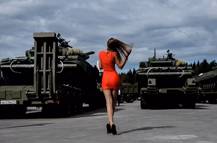 Amry-2016 có thể được xem là triển lãm quân sự lớn nhất trong năm của Nga khi nó giới thiệu đầy đủ nhất tất cả các trang bị mới của Quân đội Nga từ lục quân, không quân cho đến hải quân.