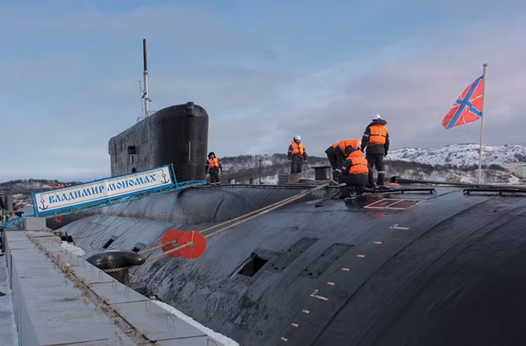 Cận cảnh tàu ngầm tấn công hạt nhân Vladimir Monomakh của Hạm đội Thái Bình Dương.