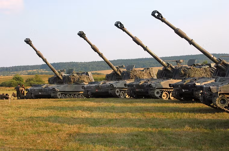Đề xuất này được TNI-AD đưa ra trong một cuộc họp về ngân sách quốc phòng của Indonesia trong năm 2017. Cuộc họp diễn ra trong bối cảnh quốc gia này đang có kế hoạch hiện đại hóa quân đội để có thể đối phó với thách thức an ninh hiện tại. Còn kế hoạch chi tiết của đề xuất này vẫn chưa được công bố.