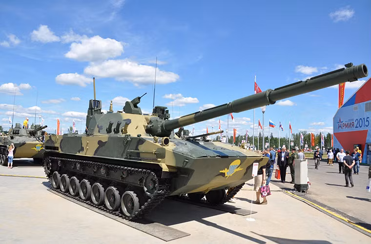 Cái tên tiếp theo sẽ được CTP giới thiệu tại “Army-2016” là pháo tự hành chống tăng Sprut-SDM1 - biến thể nâng cấp của pháo tự hành chống tăng 2S25 Sprut-SD. Giống như BMP-3 Dragoon nó cũng được phát triển dành cho Lực lượng Đổ bộ Đường không Nga.