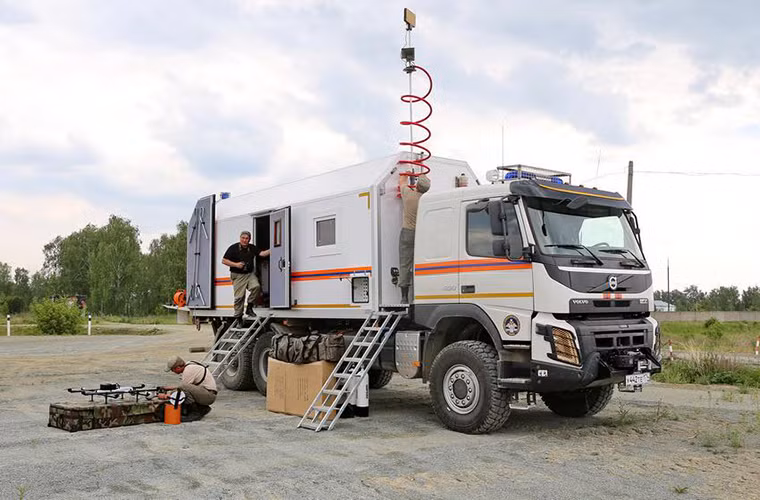 Zala 421-22 có tầm hoạt động hiệu quả khoảng 5km với thời gian vận hành khoảng 35 phút có số này có thể tăng lên nếu như mang theo pin nhiêu liệu phụ. Tốc độ bay của UAV này cũng đạt tầm 30km/h.