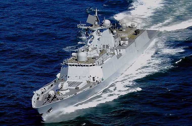 Hệ thống vũ khí trên Type 054A được đánh giá là khá đồ sộ với tên lửa phòng không trên hạm, tên lửa chống hạm YJ-83, ngư lôi chống ngầm YU-7 và tổ hợp rocket chống ngầm Type 87.
