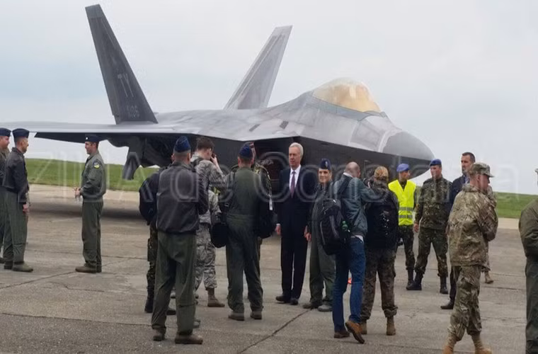 Và để giải thích cho điều này Washington cho rằng đây là hành động cần thiết để tăng cường an ninh của các nước đồng minh NATO và các đối tác ở Châu Âu.