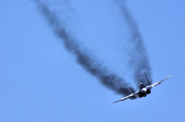 Trên thực tế, ngoài những chiếc MiG-29 của Nga và Ấn Độ thì các biến thể MiG-29 khác không phải là đối thủ của các dòng chiến đấu cơ tiên tiến của phương Tây, nhưng khả năng cơ động và có thể hoạt động trong mọi điều thời tiết của nó khiến MiG-29 vẫn được ưa chuộng.