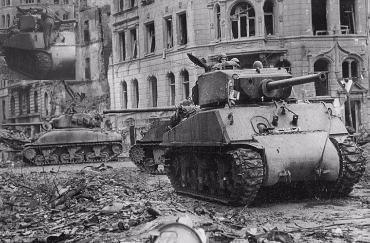 Trong tất cả biến thể của M4 thì M4A3E2 Sherman Jumbo được cho là phiên bản được trang bị giáp bảo vệ tốt nhất với độ dày lên tới hơn 100mm ở ngay cả vị trí thông thường, nhưng bù lại trọng lượng của nó khá nặng và chỉ có thể di chuyển với vận tốc tối đa hơn 30km/h.