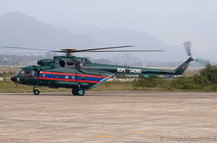 Tạp chí The Diplomat đưa tin cho hay, Tổng công ty trực thăng Nga (một trong những công ty con thuộc Tập đoàn công nghệ nhà nước Rostec của Nga) và Bộ Quốc phòng Lào đã chính thức ký kết hợp đồng sửa chữa và đại tu các trực thăng vận tải Mi-17 của Không quân Lào trong vòng bốn năm tới.