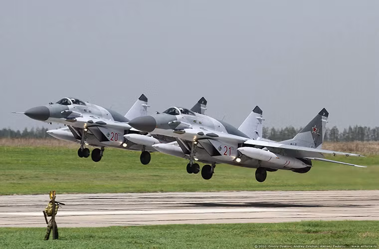 Theo chuyên gia phân tích quân sự Anton Lavrov, biến thể MiG-29 của Ai Cập sở hữu sức mạnh tương đương các dòng tiêm kích đa năng của Phương Tây như F-16 của Mỹ hay JAS 39 Gripen của Thụy Điển trong một trận không chiến. Ngoài ra nó còn có thể thực hiện các nhiệm vụ tấn công mặt đất hoặc hổ trợ trên không.