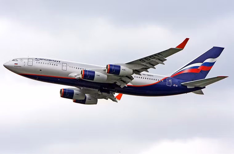 Biến thể máy bay chỉ huy IL-96-400 sẽ có khả năng tích hợp với mọi hệ thống tác chiến đang hoạt động cũng như trong tương lai của Quân đội Nga. Điều này cho phép nó có thể hoạt động trên nhiều nền tảng hệ thống khác nhau từ của không quân, lục quân cho đến cả hải quân.
