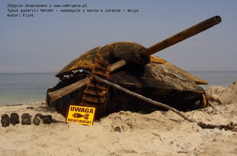 Hình ảnh chiếc Hetzer sau khi hoàn tất quá trình trục vớt.