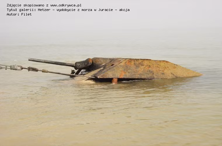 Hetzer là một trong những dòng pháo tự hành chống tăng nổi tiếng của Đức trong Chiến tranh Thế giới thứ II, thậm chí nó còn được đánh giá cao hơn cả các dòng pháo tự hành chống tăng hạng nặng như Jagdpanther và Jagdtiger về tính hiệu quả cũng như chi phí sản xuất. Hình ảnh chiếc Hetzer được vướt lên từ Vịnh Gdańsk hình dáng bên ngoài của nó gần như được giữ nguyên.