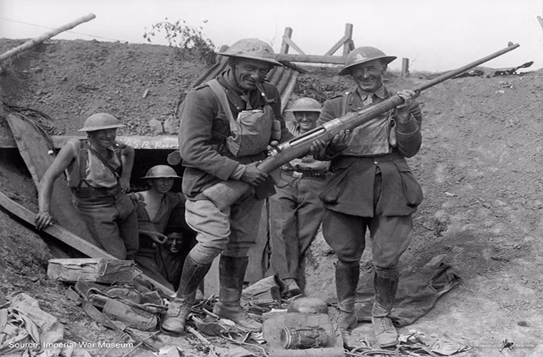 Khả năng xuyên phá của Mauser 1918 tùy thuộc vào khoảng cách giữa xạ thủ so với mục tiêu. Nó có thể dễ dàng bắn xuyên một chiếc Mark-V ở khoảng cách 100m với khả năng xuyên giáp tới 20mm nếu phát bắn chính xác. Sơ tốc đầu đạn của Mauser 1918 là 780m/s với tầm bắn hiệu quà 500m.