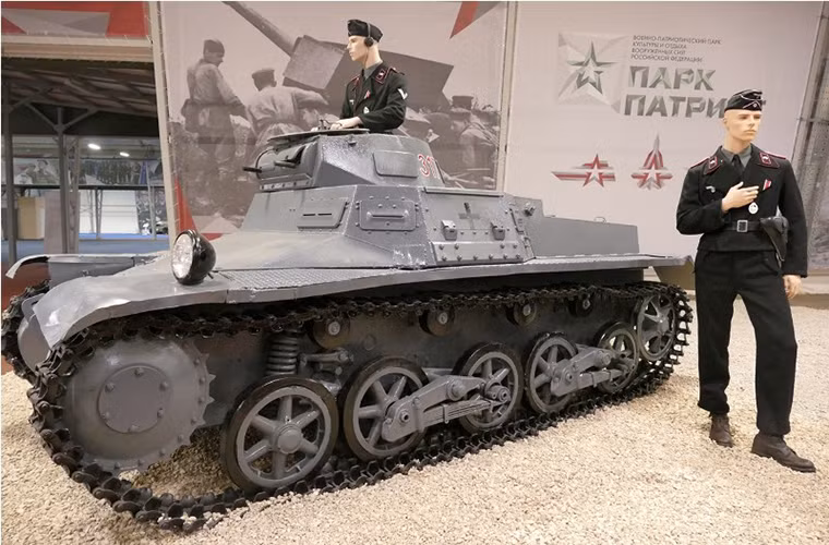 Panzer I là một trong những dòng xe tăng chủ lực đầu tiên của Đức trong giai đoạn từ năm 1934 cho đến đầu những năm 1940 với số lượng sản xuất chỉ khoảng 1.400 chiếc. Tuy số lượng ít hơn nhiều so với Panzer III/IV hay Panther, nhưng nó lại là nền tảng quan trọng giúp Đức hoàn thiện học thuyết quân sự Blitzkrieg (Chiến tranh chớp nhoáng).