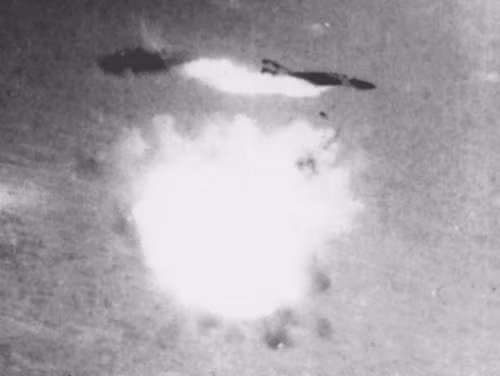 My lam gi voi F-105 doi pho ten lua SAM-2 Viet Nam? (1)