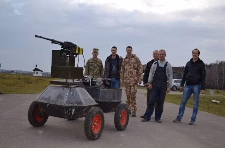 Tất nhiên các công ty quốc phòng Ukraine cũng có những ý tưởng chế tạo vũ khí mới nhưng đáng tiếc là họ không còn ngân sách để làm điều đó.