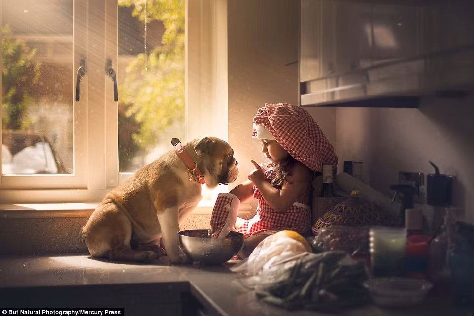Và nguồn cảm hứng cho những shoot hình về cô bé 3 tuổi dưới đây, chính là tình yêu vô bờ bến của một người mẹ dành cho con.
