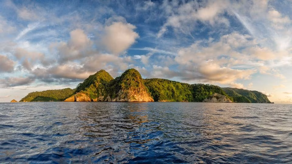 Công viên biển quần đảo Cocos bao phủ diện tích hơn 466.198 km2 ở Ấn Độ Dương, nằm phía tây Australia và Indonesia.