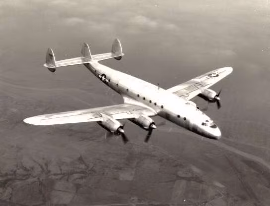 3. Star Tiger và DC-3 "bốc hơi". Vào ngày 30-01-1948, chiếc máy bay Avro Tudor IV mang tên Star Tiger của British American Airways (BSAA), với 31 người từ Azores đến Bermuda, đã biến mất một cách đáng ngờ và không để lại bất kỳ dấu vết nào.