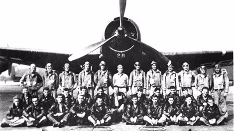 2. Phi đội 19 mất tích chấn động lịch sử không quân Hoa Kỳ. Vào tháng 12 năm 1945, năm máy bay chiến đấu TBM Avenger và 14 phi công đã cất cánh từ căn cứ Không lực Hải quân Lauderdale, Florida để tham gia một cuộc diễn tập. Trên đường trở về căn cứ qua khu vực Bermuda, cơ trưởng Charles Taylor đã gửi một loạt các thông điệp vô nghĩa đến căn cứ.