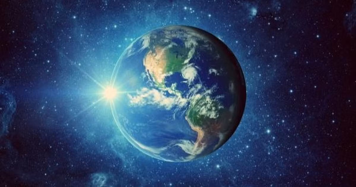 Theo Guillaume Gronoff, nhà khoa học cấp cao tại trung tâm Nghiên cứu Langley của NASA ở Virginia, do những món quà "thể khí" của Trái Đất mang lại cho không gian, hành tinh của chúng ta - hay cụ thể là bầu khí quyển - đang thu hẹp lại. Tuy nhiên, nó không thu hẹp nhiều, ông cho biết.