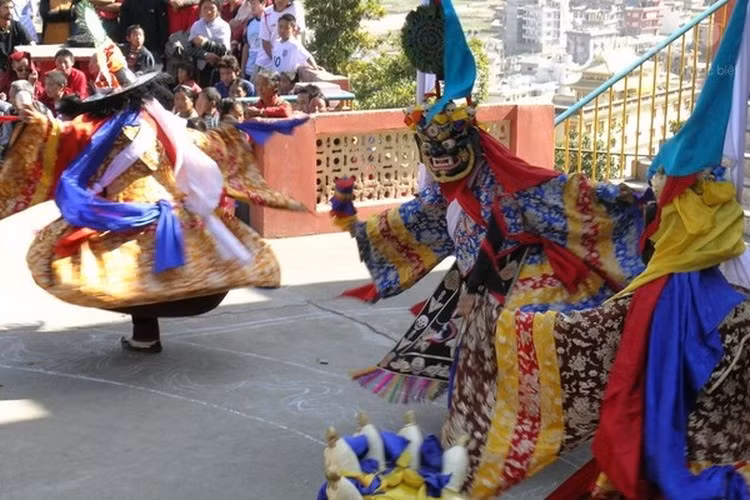 Tết Losar là một trong những ngày lễ quan trọng nhất của đất nước Bhutan và được tổ chức rất long trọng.