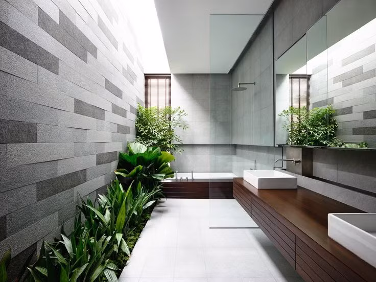 Không gian sống sinh động nhờ những điểm nhấn từ tiểu cảnh cây xanh.