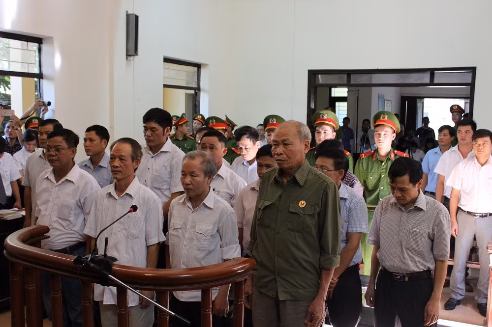 Phien toa xet xu phuc tham sai pham dat dai Dong Tam tiep tuc... hoan-Hinh-3