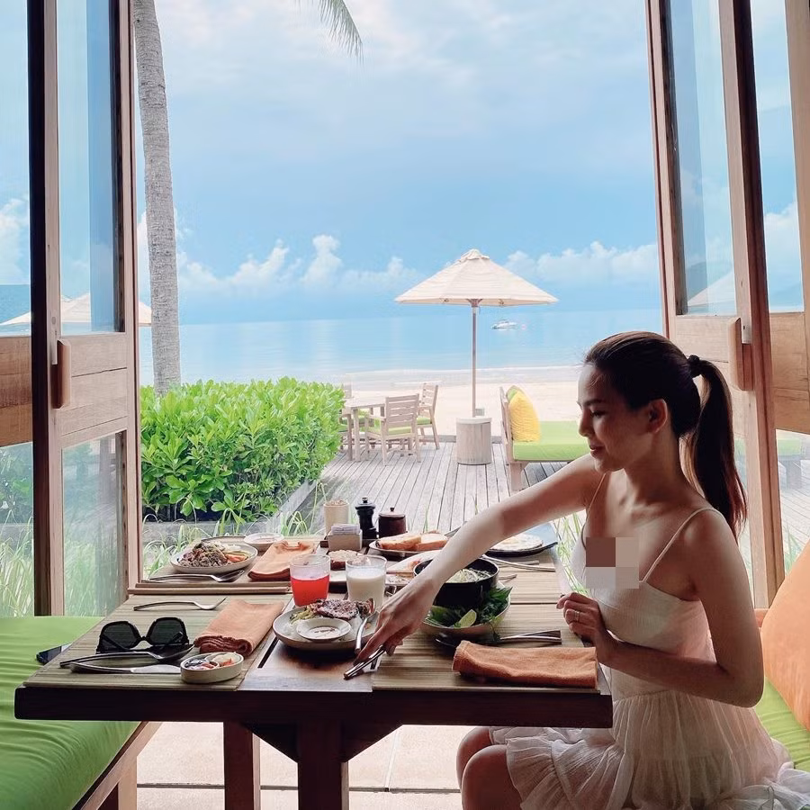 Sau scandal, "hot girl Mì Gõ" này đã giữ cuộc sống riêng tư hơn. Cô ít đăng ảnh trên mạng xã hội và hạn chế tham gia các hoạt động nghệ thuật.