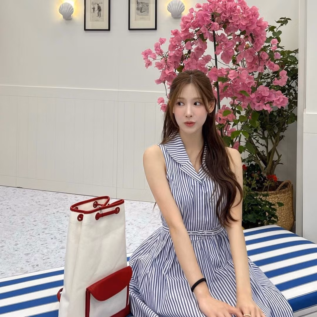 Nữ phát thanh viên tạo được nhiều thiện cảm vì tính cách hòa đồng, thân thiện cùng vẻ ngoài xinh đẹp.