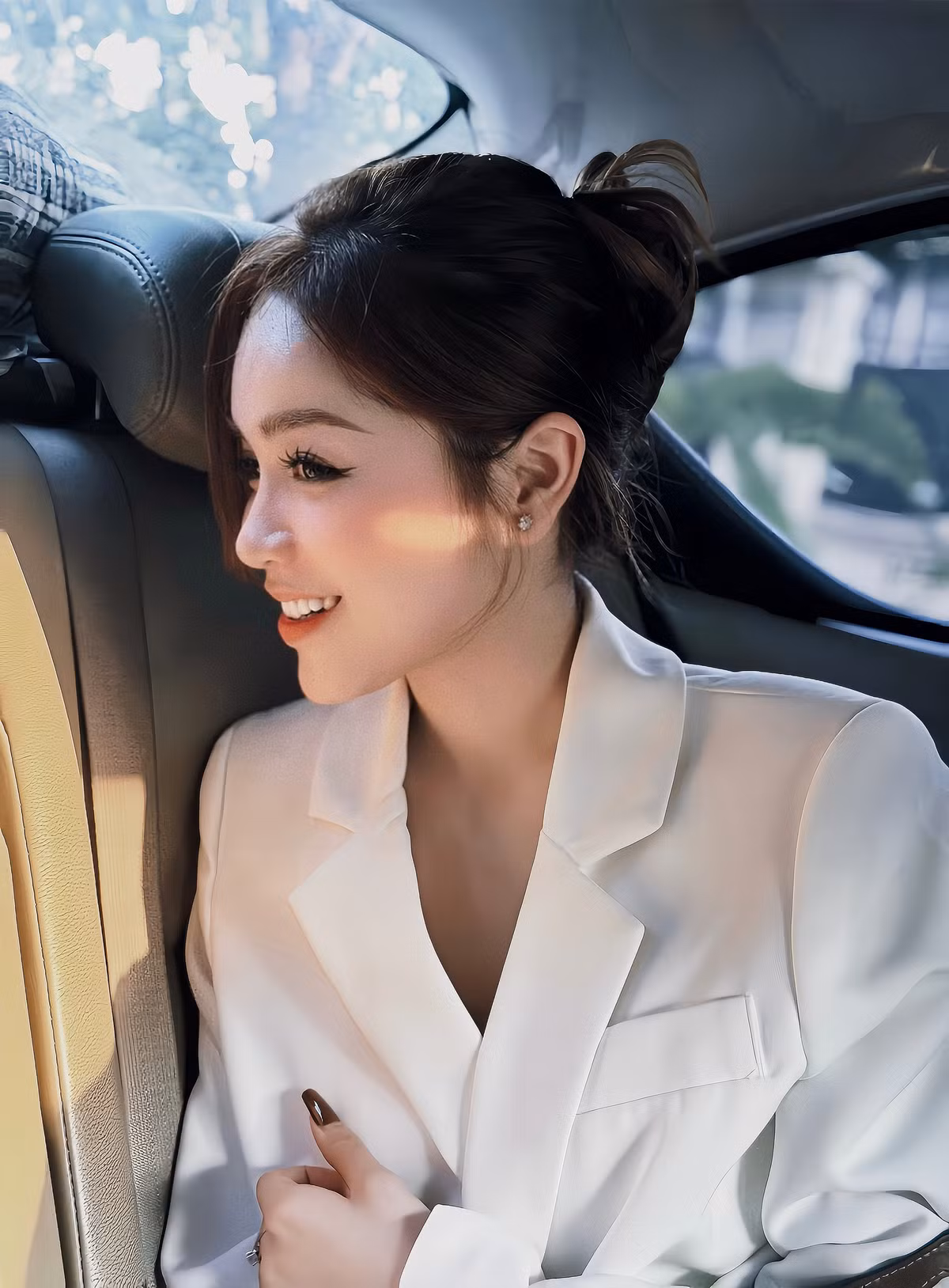 Hiẹn tại, Trân Châu sở hữu hơn 170.000 lượt theo dõi trên Facebook và hơn 200.000 fan từ TikTok.