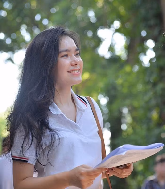 Hồ Thiên Trang (cựu nữ sinh trường THPT Trần Phú, Hà Nội) là một trong những gái xinh gây chú ý nhất kỳ thi tốt nghiệp THPT Quốc gia 2019.